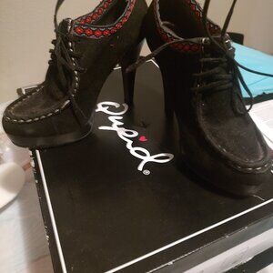 Lug sole stilleto booties